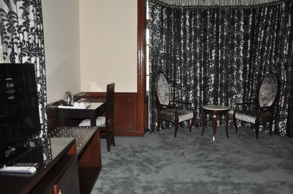 Hotel Southgate Shimla Exterior foto